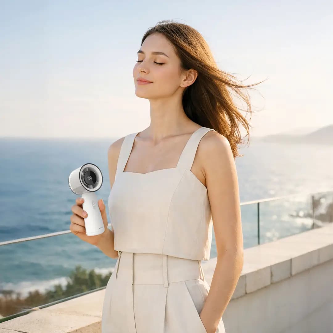 Green Lion Elvar Handheld Fan - White