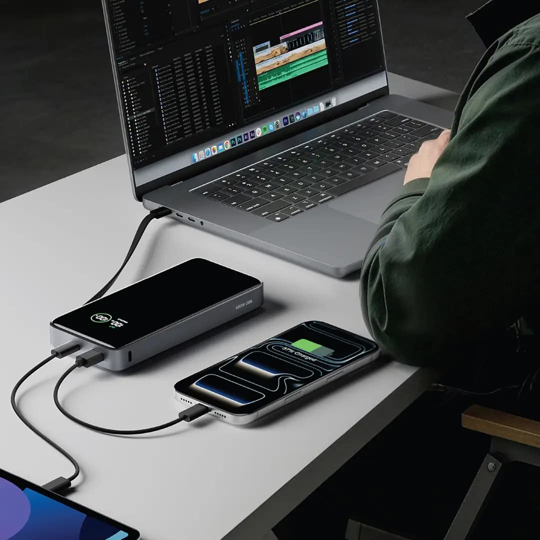 Green Lion Madrid 25 25000mAh 100W Power Bank - Black